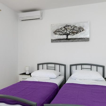 Apartments Karol & Mara 米利尼 外观 照片