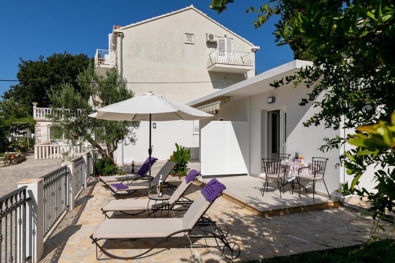 Apartments Karol & Mara 米利尼 外观 照片