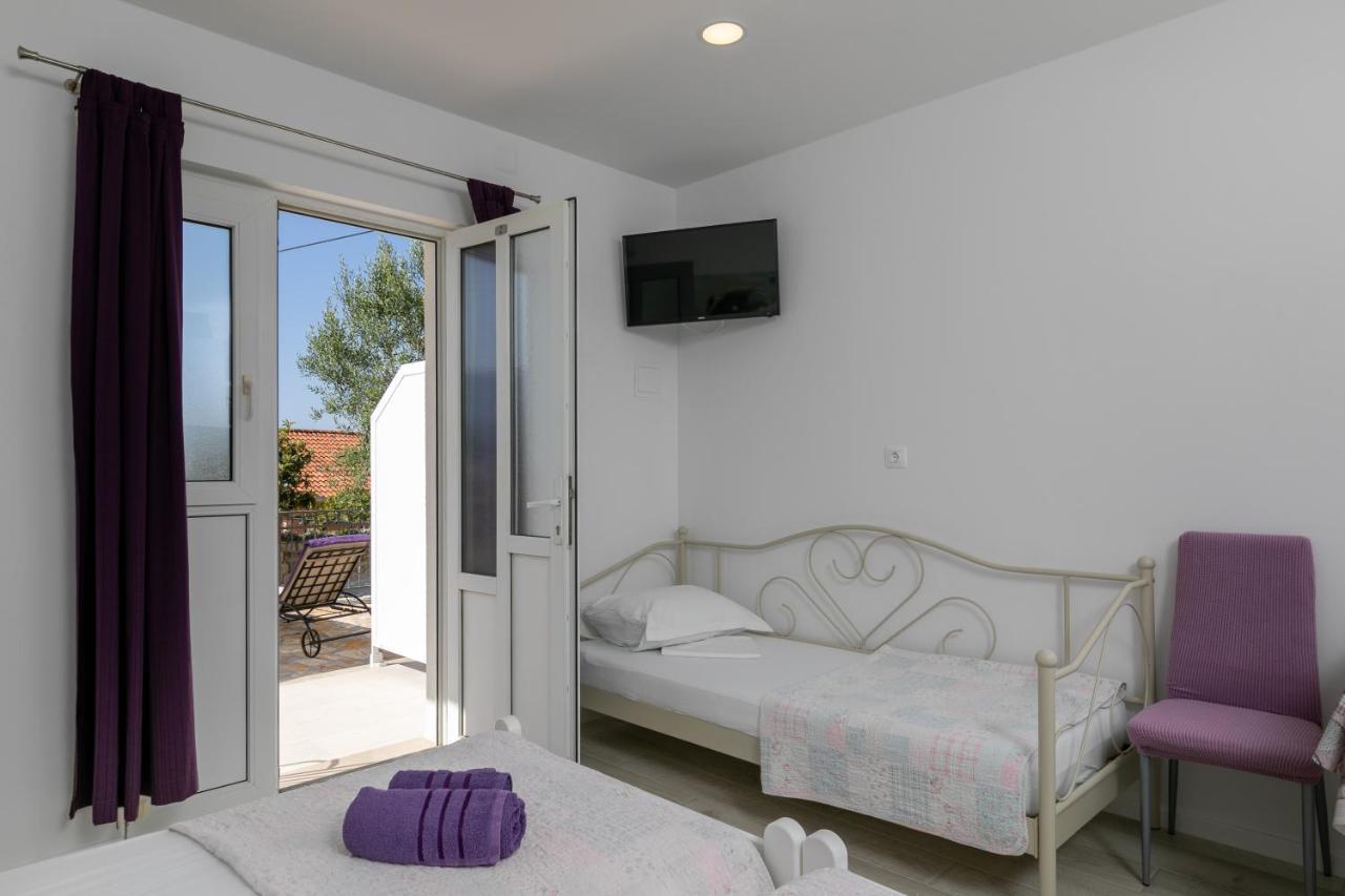 Apartments Karol & Mara 米利尼 外观 照片
